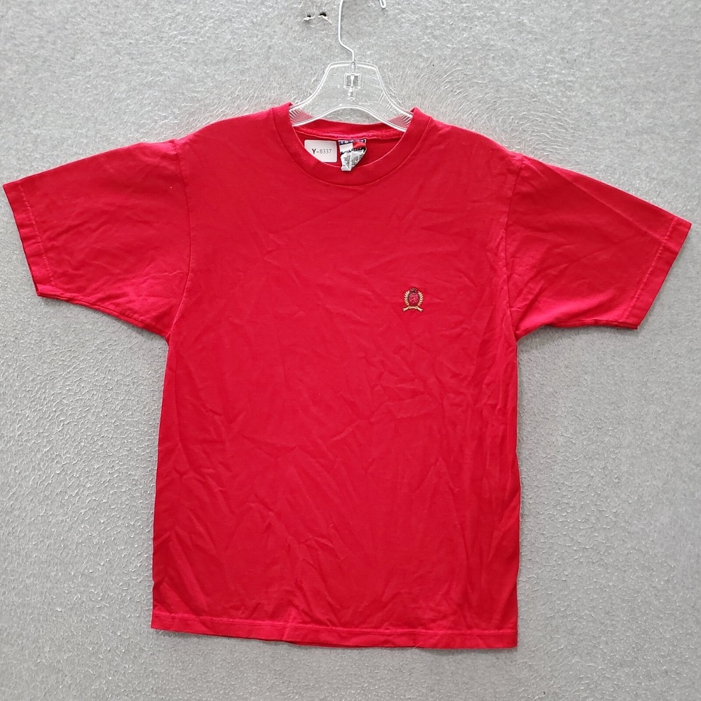 VINTAGE Tommy Hilfiger Men T-Shirt Medium Red Logo Embroidered Crest SS Tee